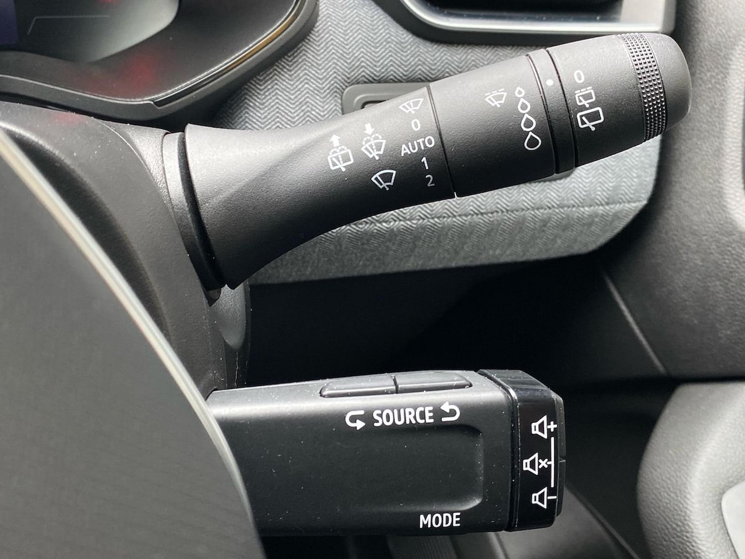 Used Renault Clio 2025 for sale - 78121873: Photo 31