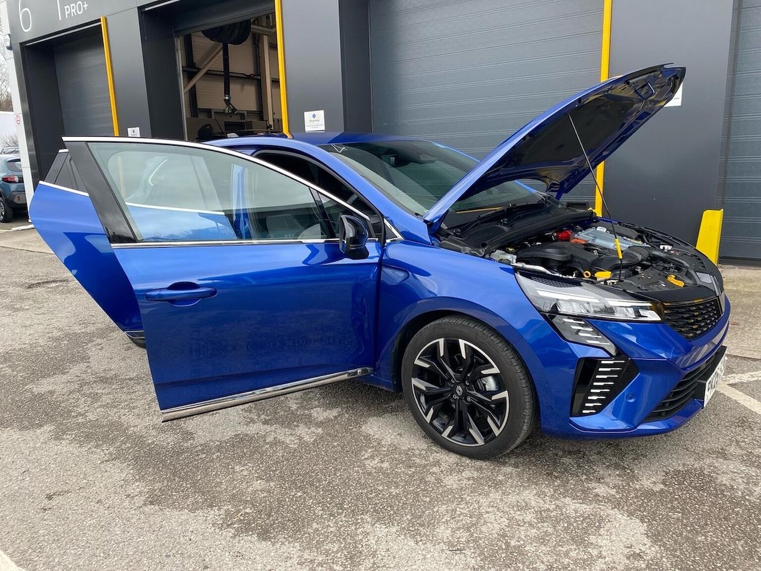 Used Renault Clio 2025 for sale - 78121873: Photo 42