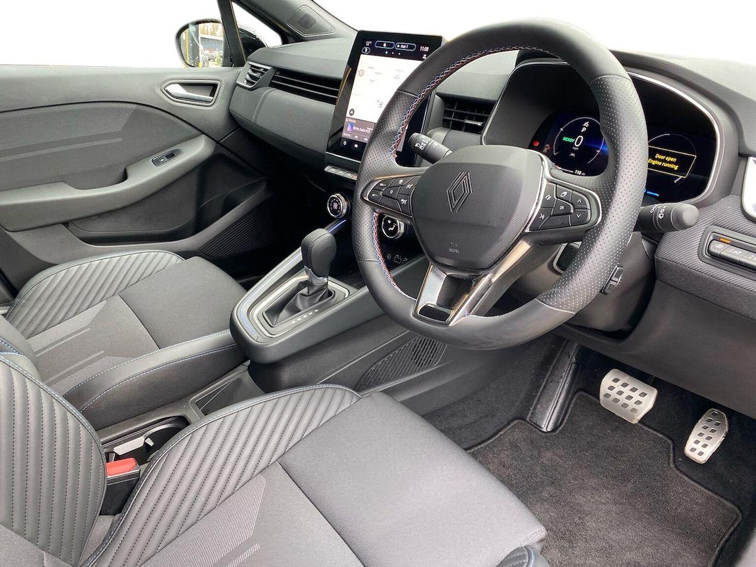 Used Renault Clio 2025 for sale - 76531427: Photo 15