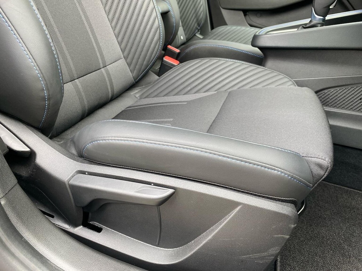 Used Renault Clio 2025 for sale - 76531427: Photo 30