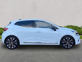 Used Renault Clio 2022 for sale - 76600095: Photo