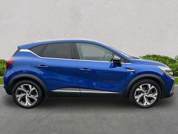 Used Renault Captur 2022 for sale - 76663787: Photo
