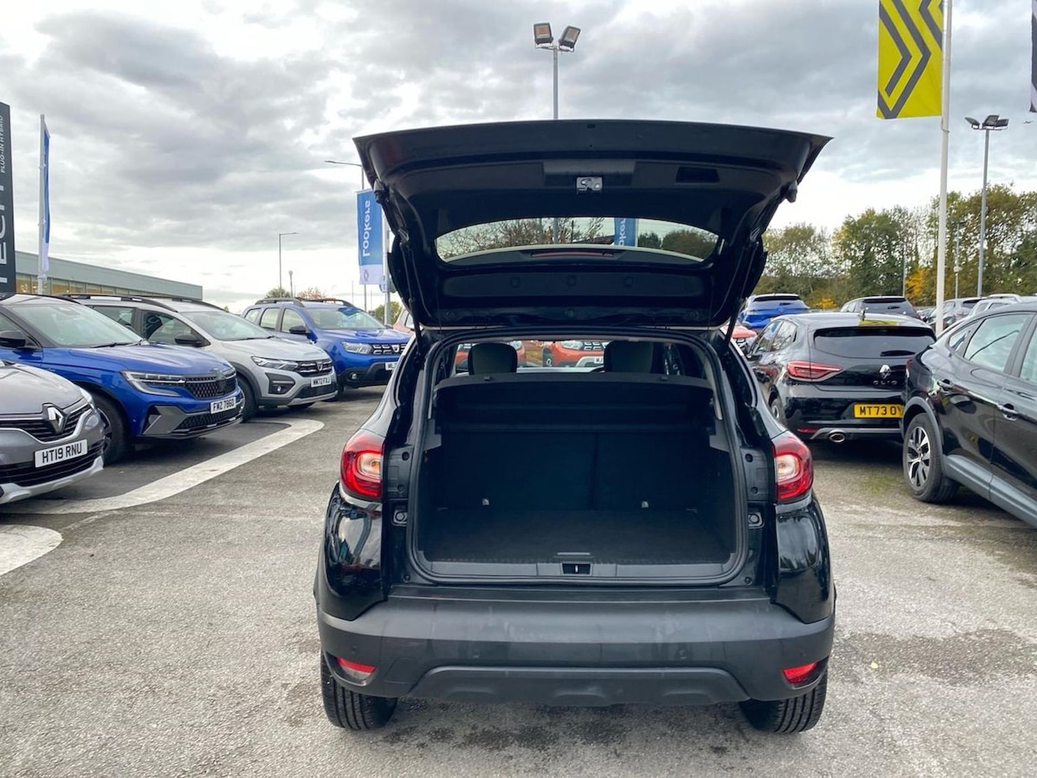 Used Renault Captur 2019 for sale - 76347030: Photo 17