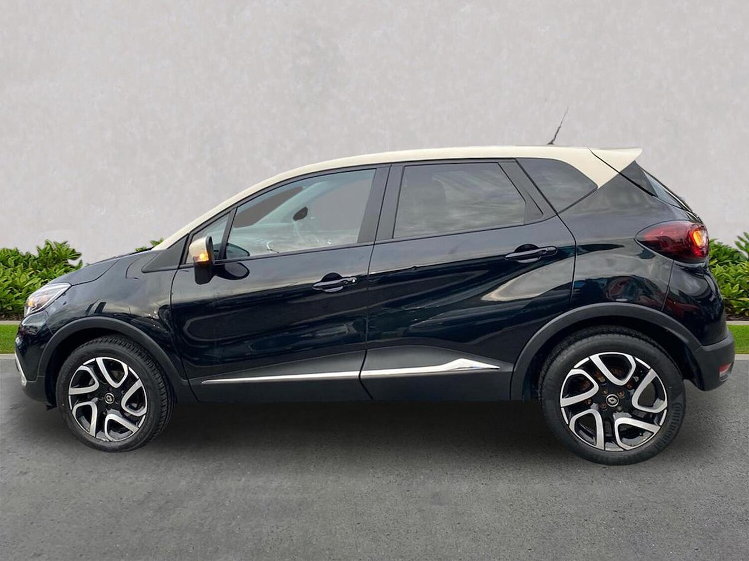 Used Renault Captur 2019 for sale - 76347030: Photo 19