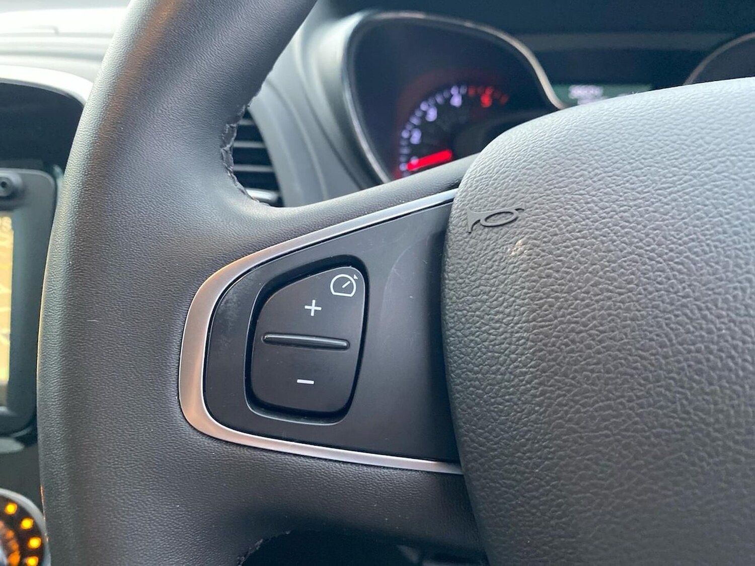 Used Renault Captur 2019 for sale - 76347030: Photo 27