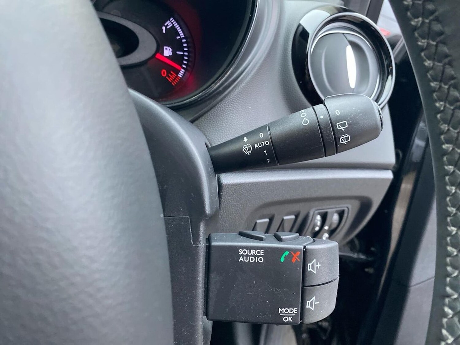 Used Renault Captur 2019 for sale - 76347030: Photo 28