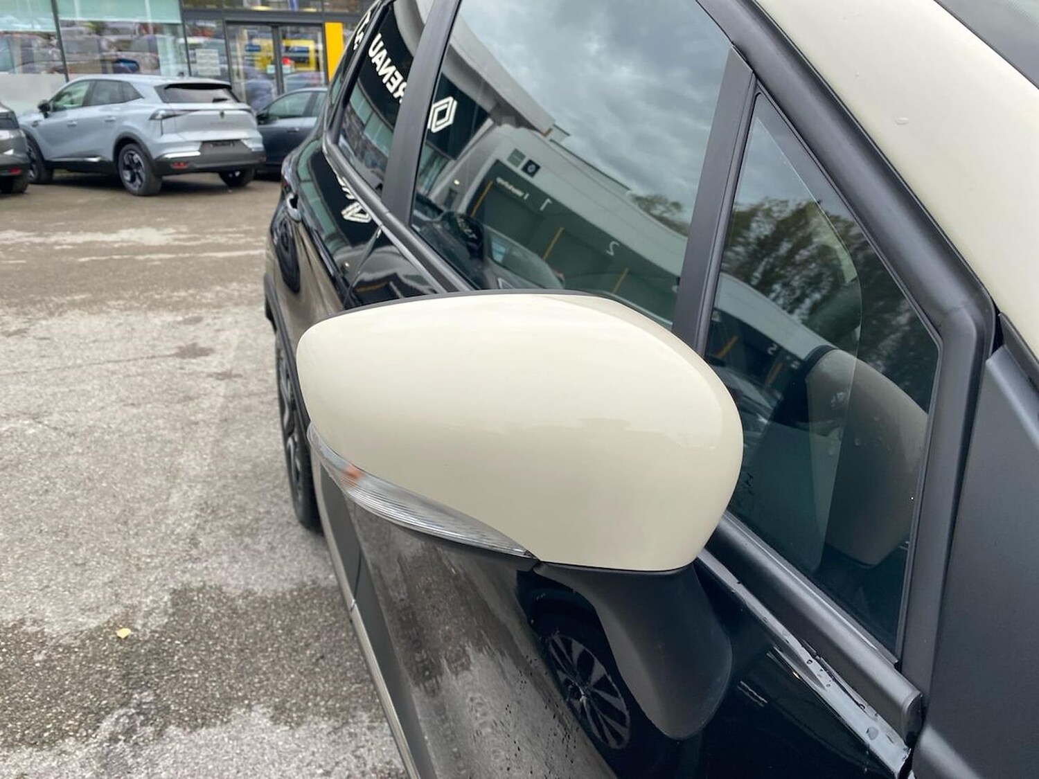 Used Renault Captur 2019 for sale - 76347030: Photo 37