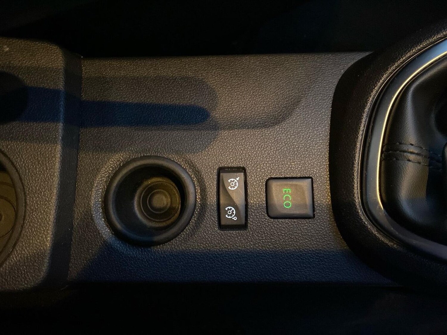 Used Renault Captur 2019 for sale - 76347030: Photo 42