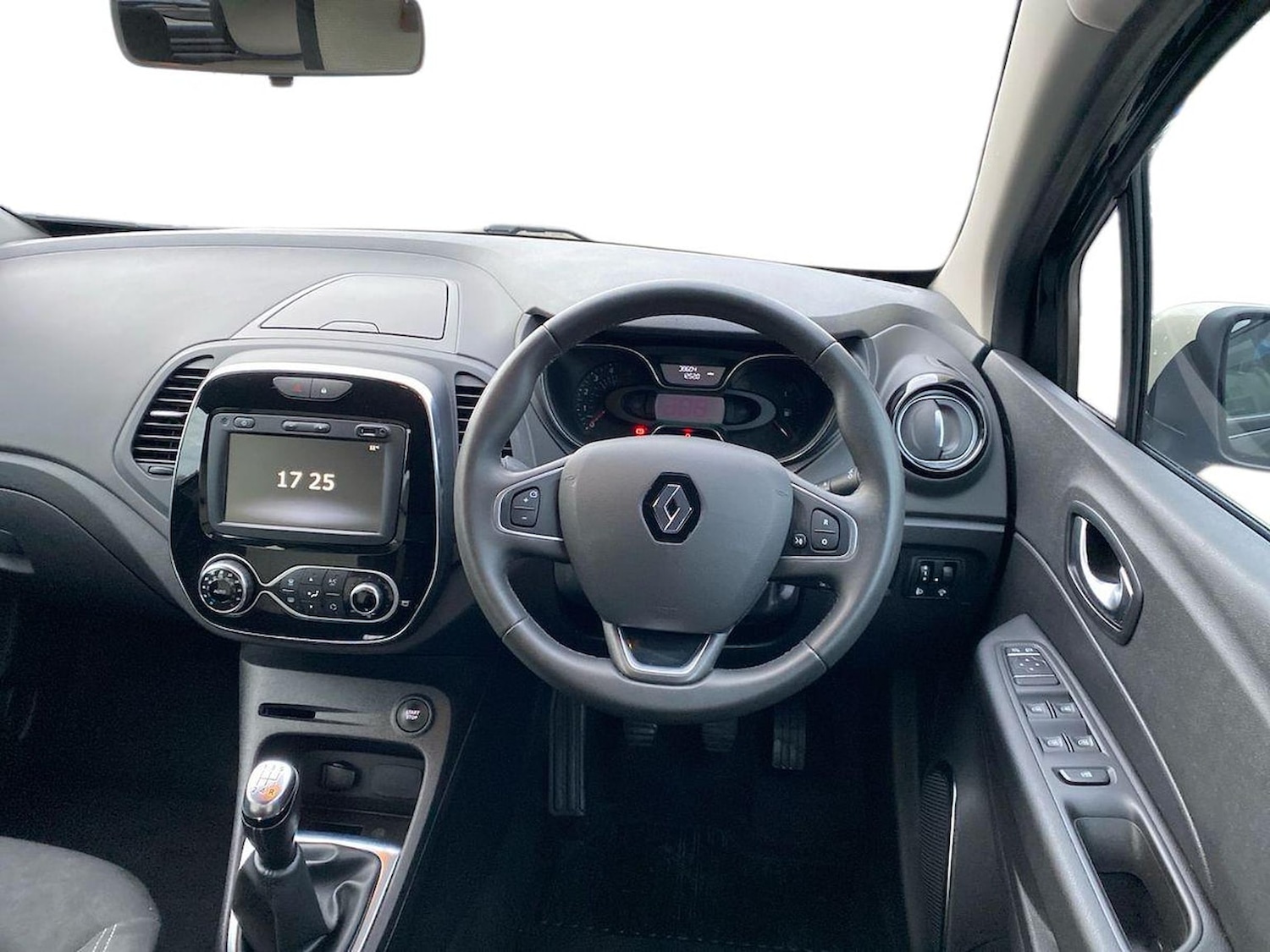 Used Renault Captur 2019 for sale - 76347030: Photo 9