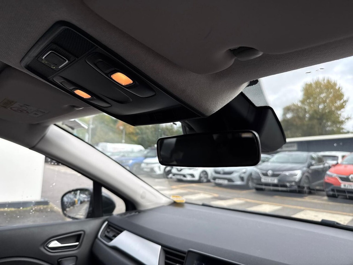 Used Renault Captur 2021 for sale - 76331036: Photo 12