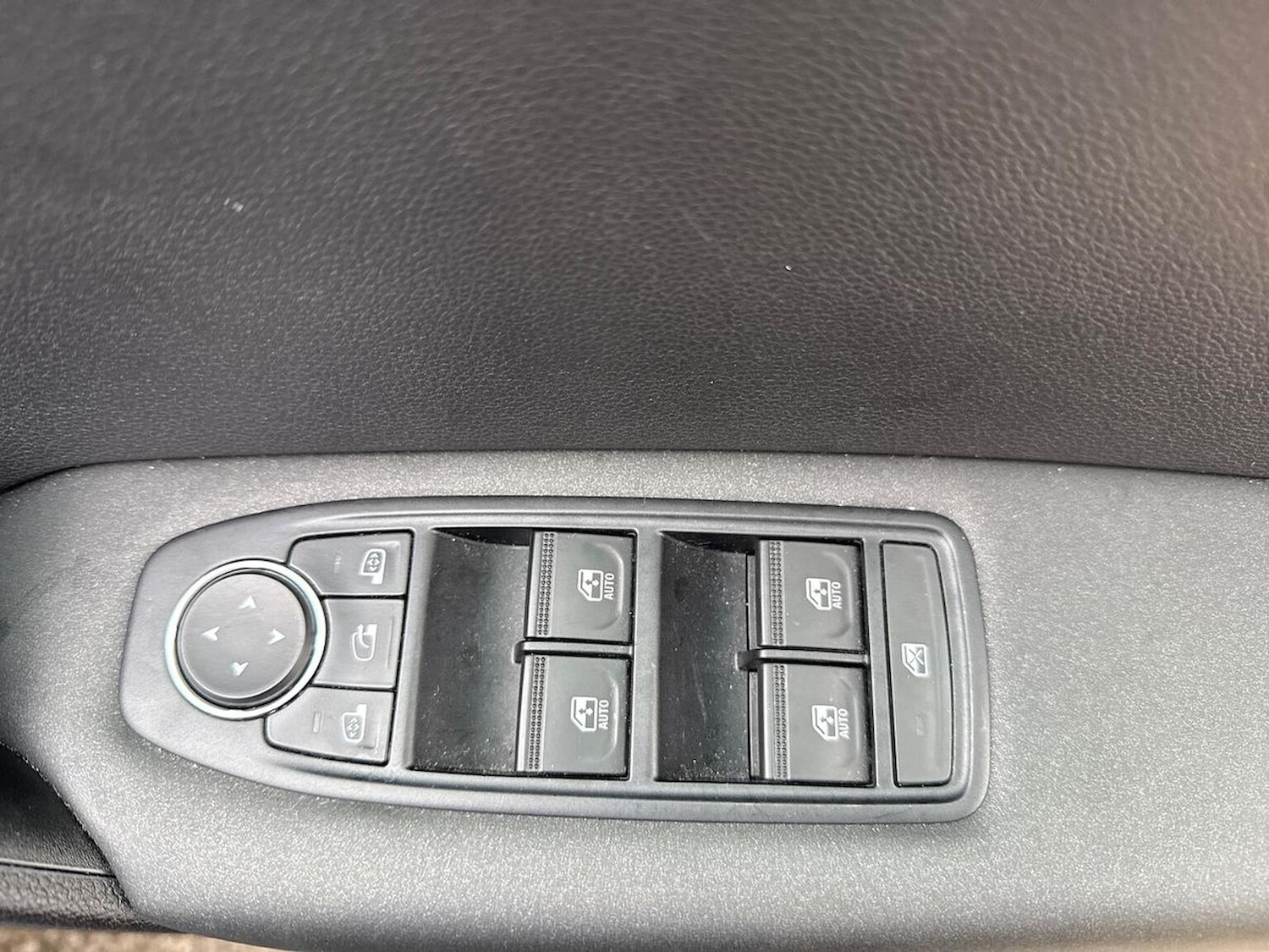 Used Renault Captur 2021 for sale - 76331036: Photo 19