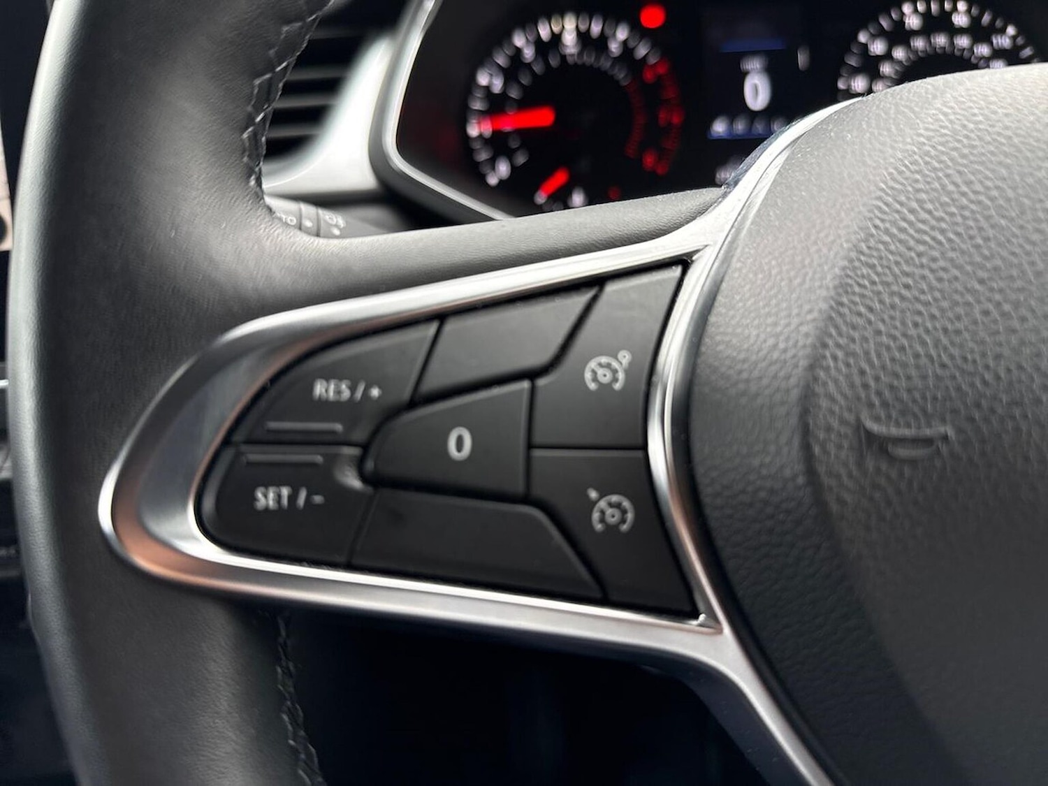 Used Renault Captur 2021 for sale - 76331036: Photo 25