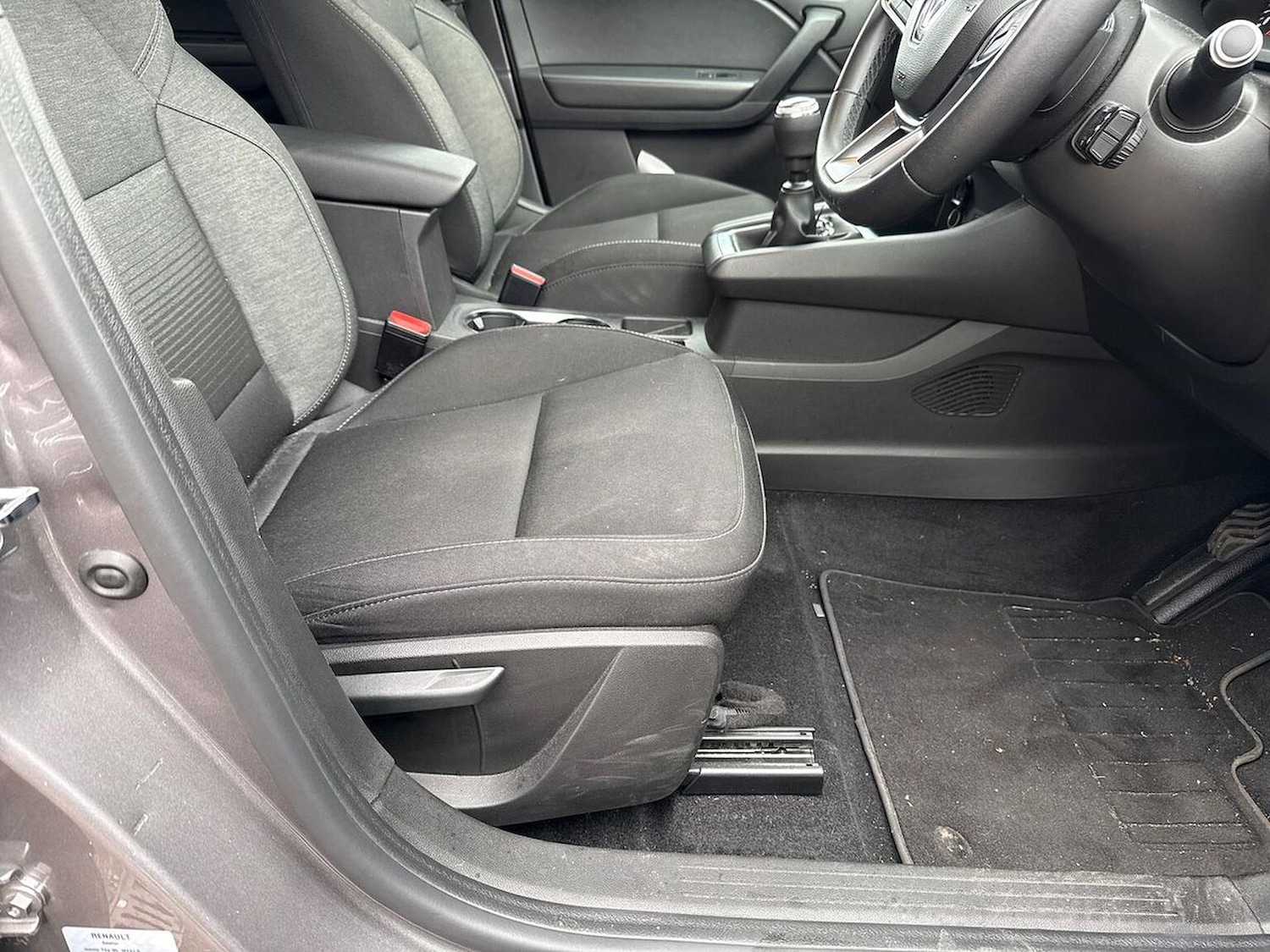 Used Renault Captur 2021 for sale - 76331036: Photo 28