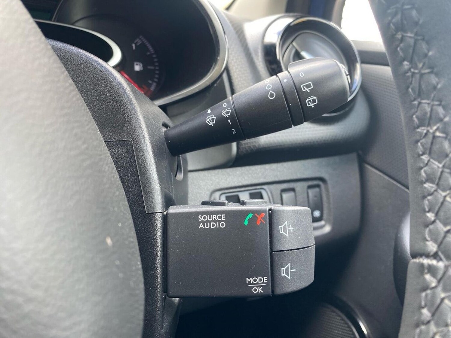 Used Renault Clio 2019 for sale - 78211130: Photo 30