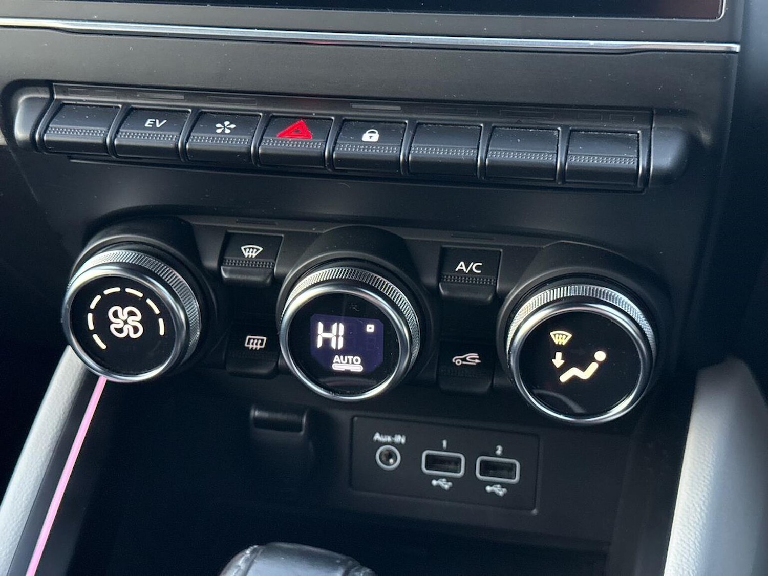 Used Renault Clio 2022 for sale - 76627969: Photo 12