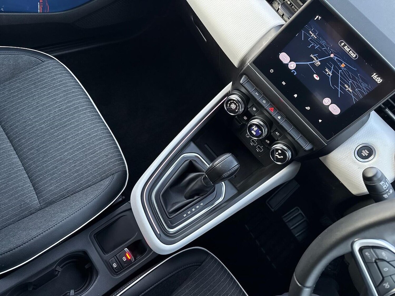 Used Renault Clio 2022 for sale - 76627969: Photo 13