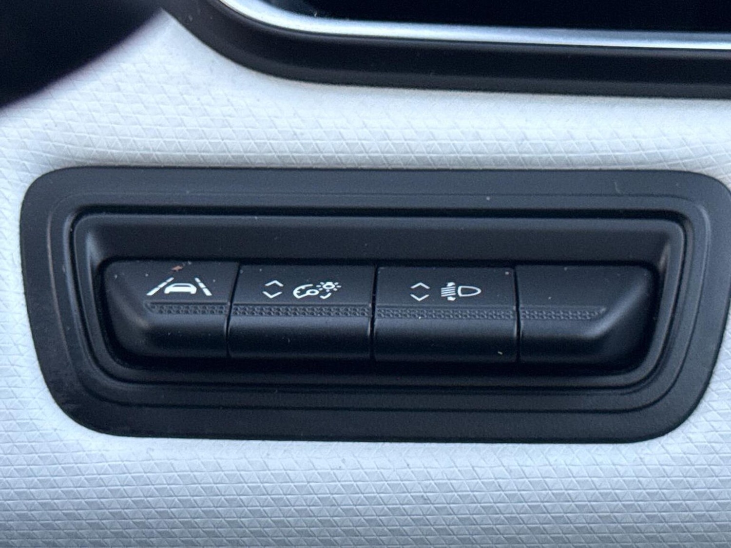 Used Renault Clio 2022 for sale - 76627969: Photo 22