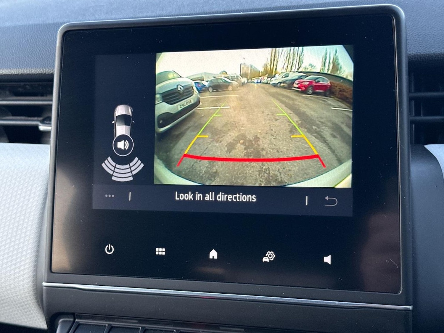 Used Renault Clio 2022 for sale - 76627969: Photo 23