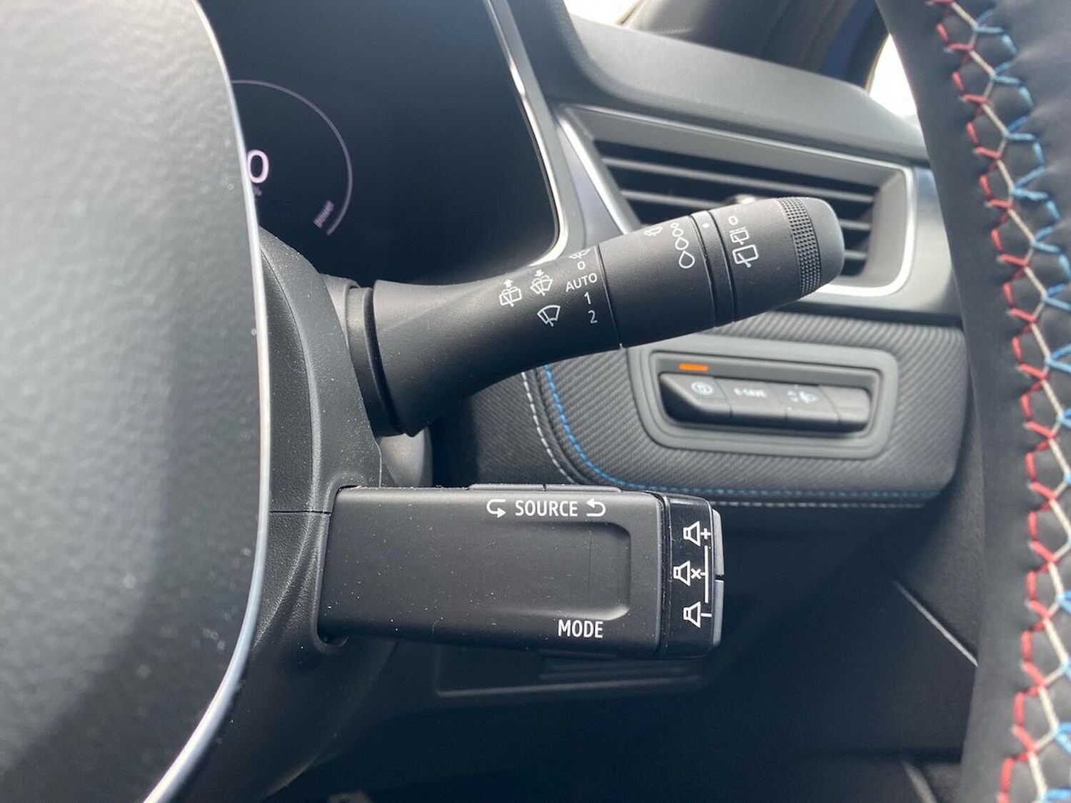 Used Renault Captur 2025 for sale - 78211129: Photo 30