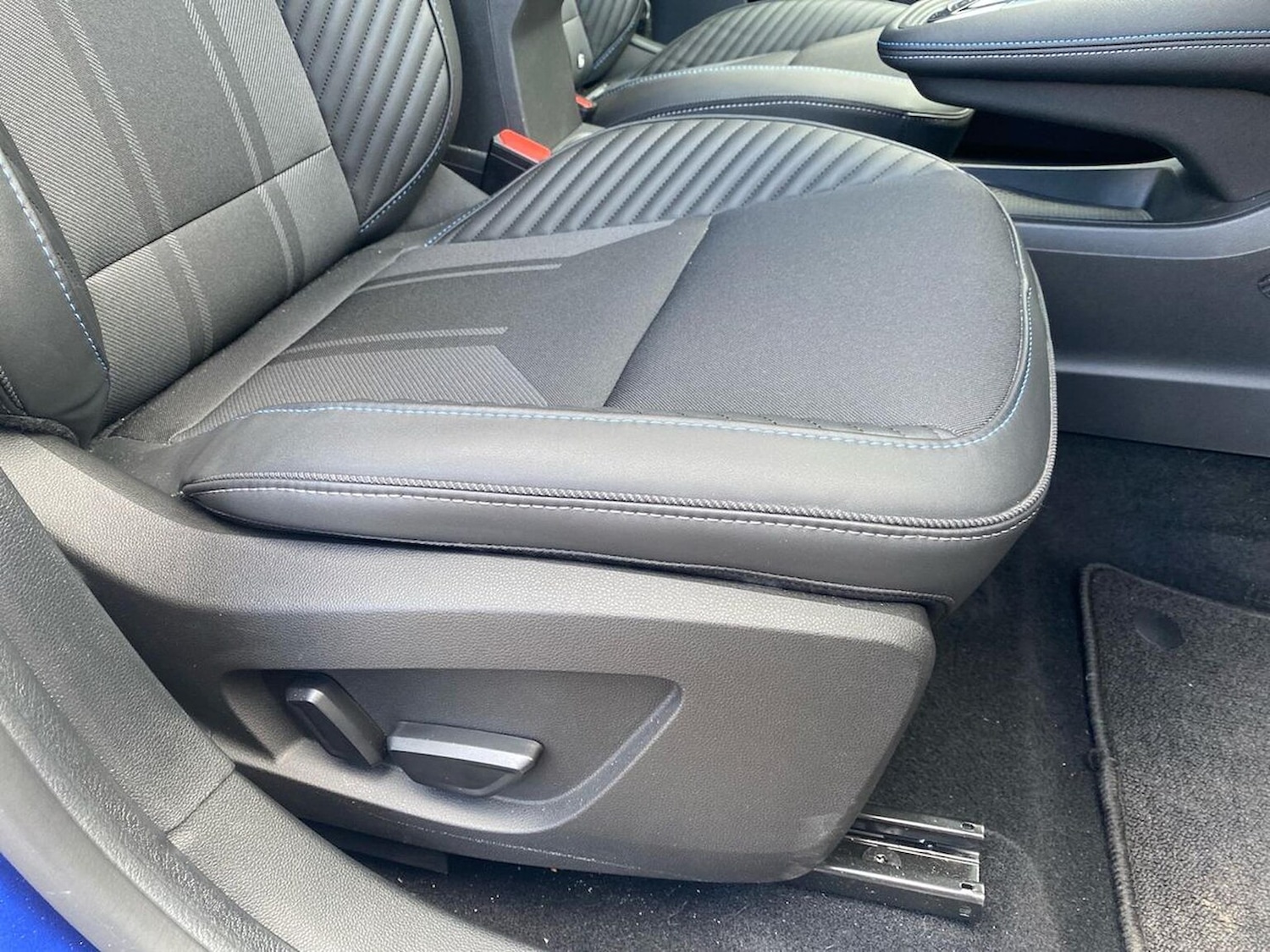 Used Renault Captur 2025 for sale - 78211129: Photo 32