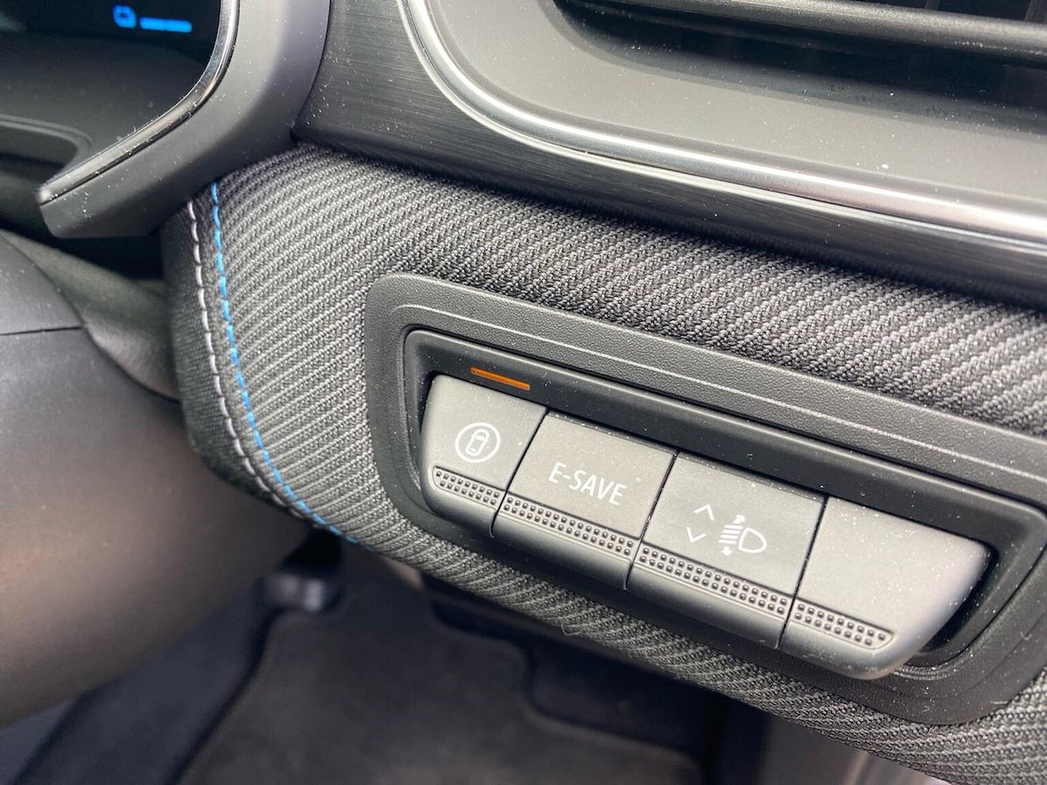 Used Renault Captur 2025 for sale - 78211129: Photo 41