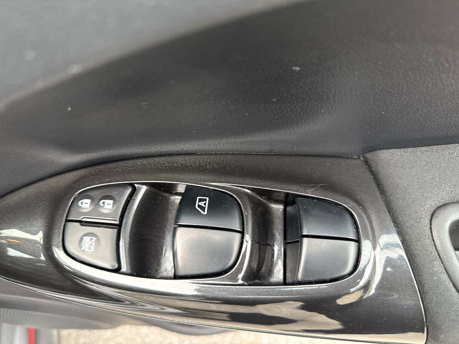 Used Nissan Juke 2015 for sale - 76613634: Photo 21