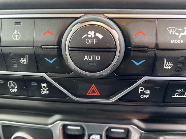 Used Jeep Wrangler 2023 for sale - 76305359: Photo 22