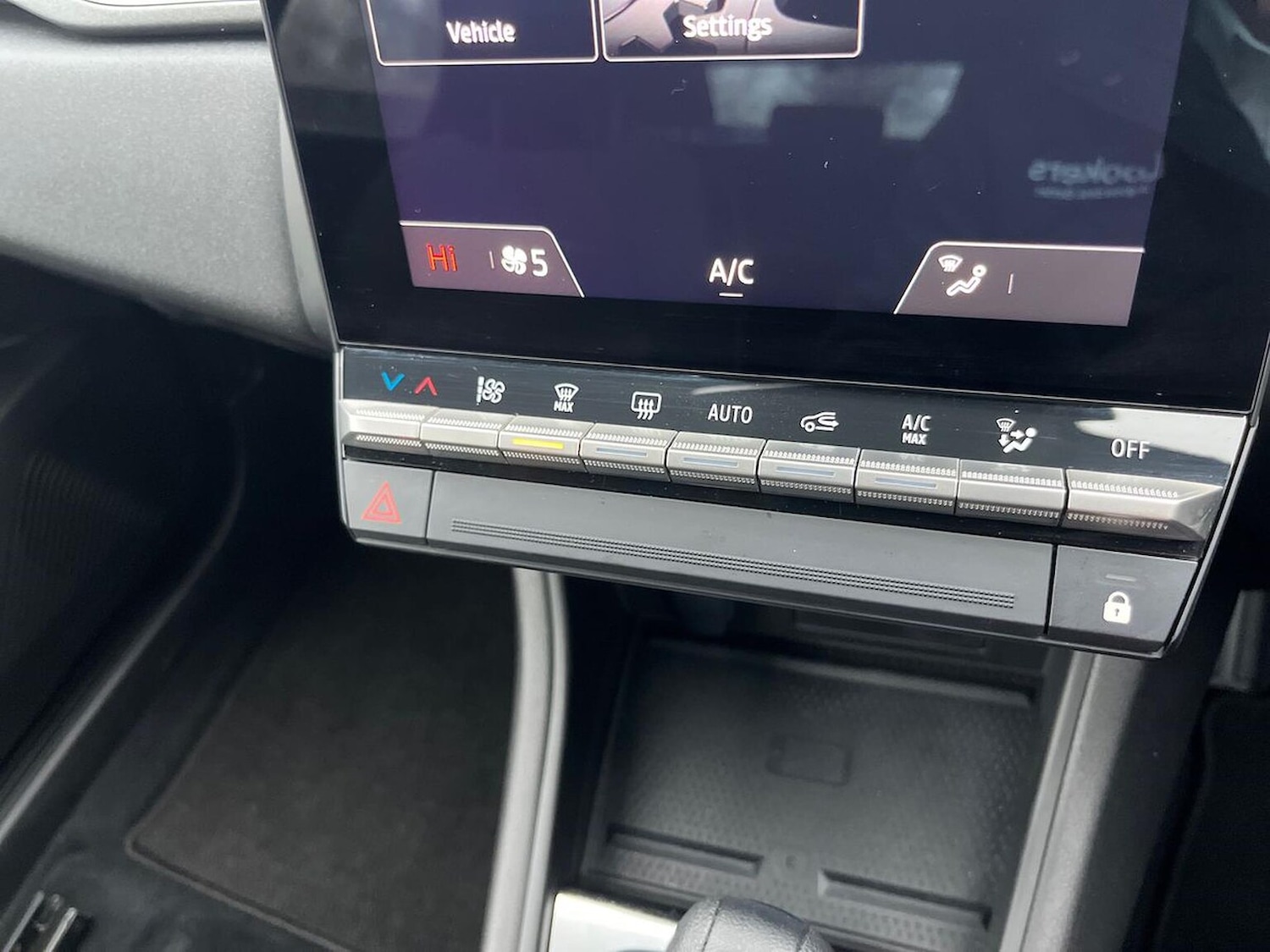 Used Renault Captur 2025 for sale - 76969929: Photo 12