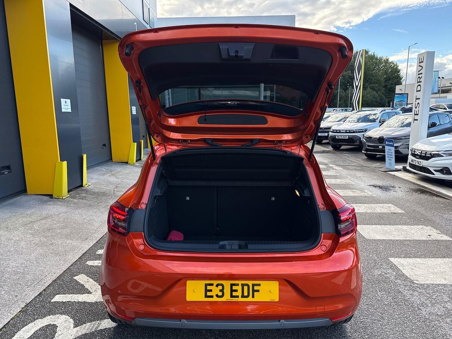 Used Renault Clio 2022 for sale - 75987768: Photo 17