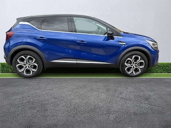 Used Renault Captur 2023 for sale - 78653629: Photo