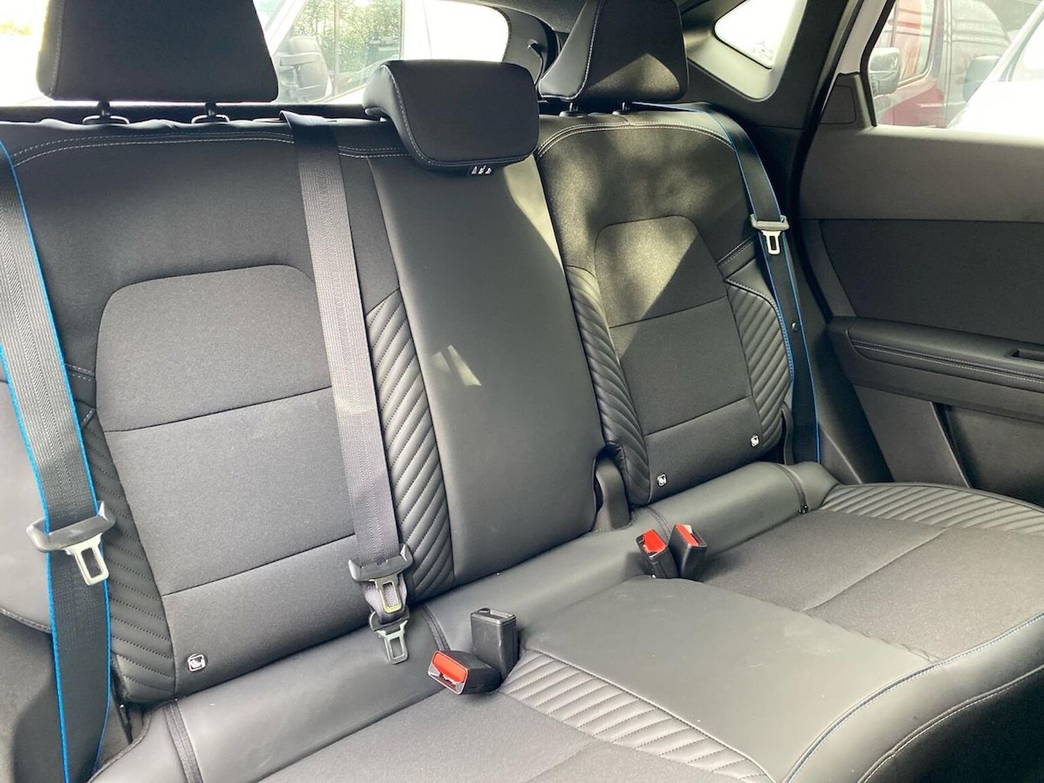 Used Renault Captur 2025 for sale - 76402446: Photo 16