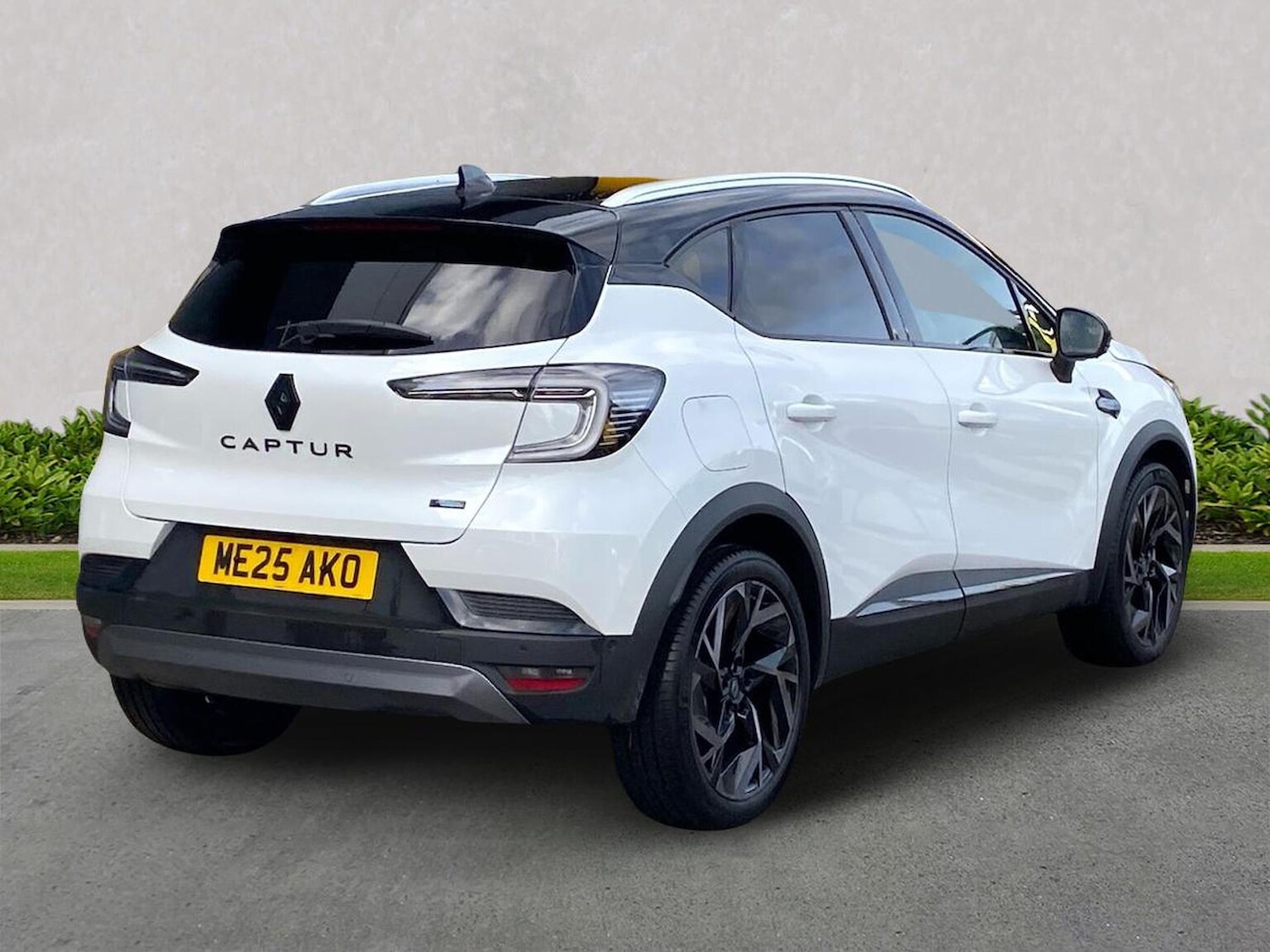 Used Renault Captur 2025 for sale - 76402446: Photo 18