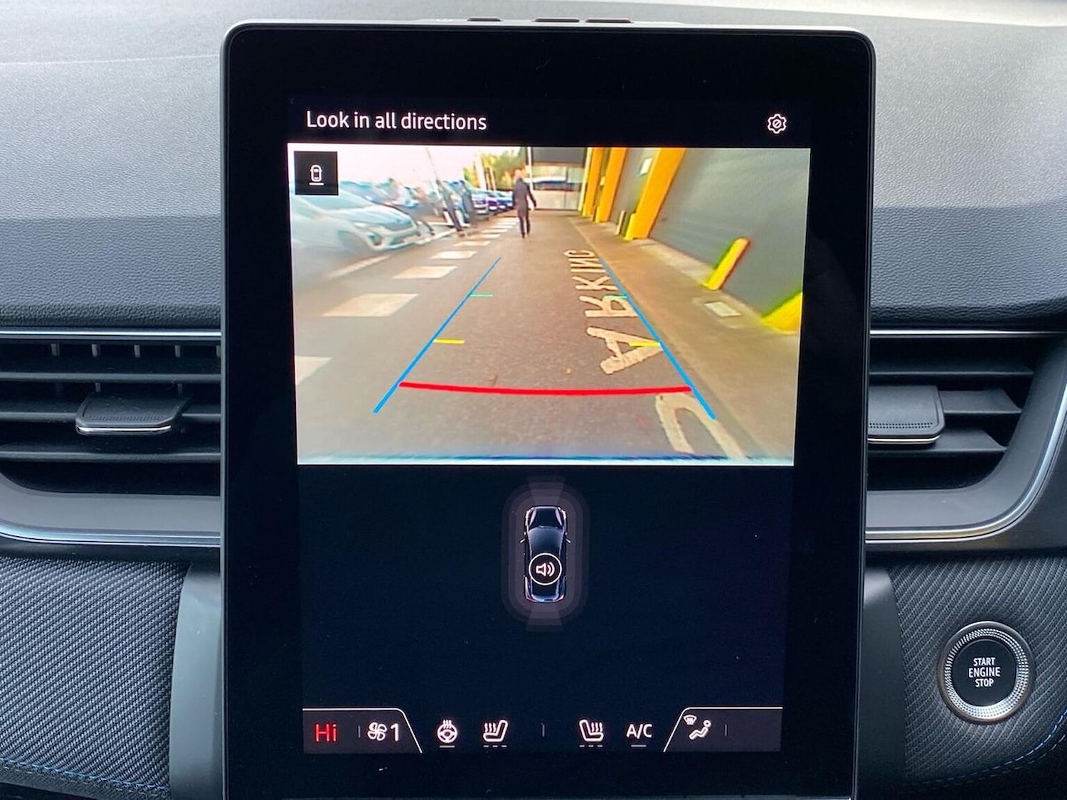 Used Renault Captur 2025 for sale - 76402446: Photo 23