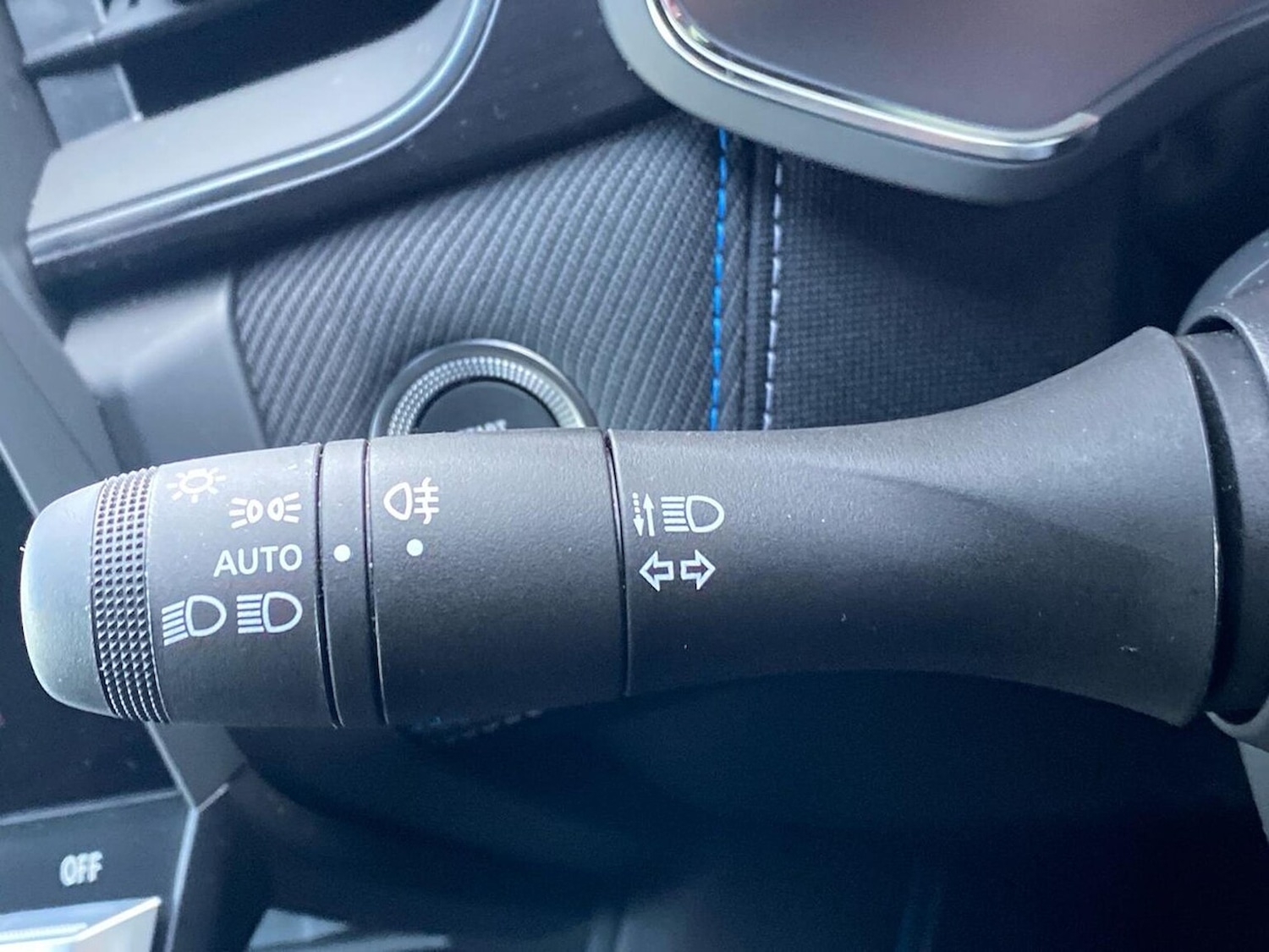 Used Renault Captur 2025 for sale - 76402446: Photo 28