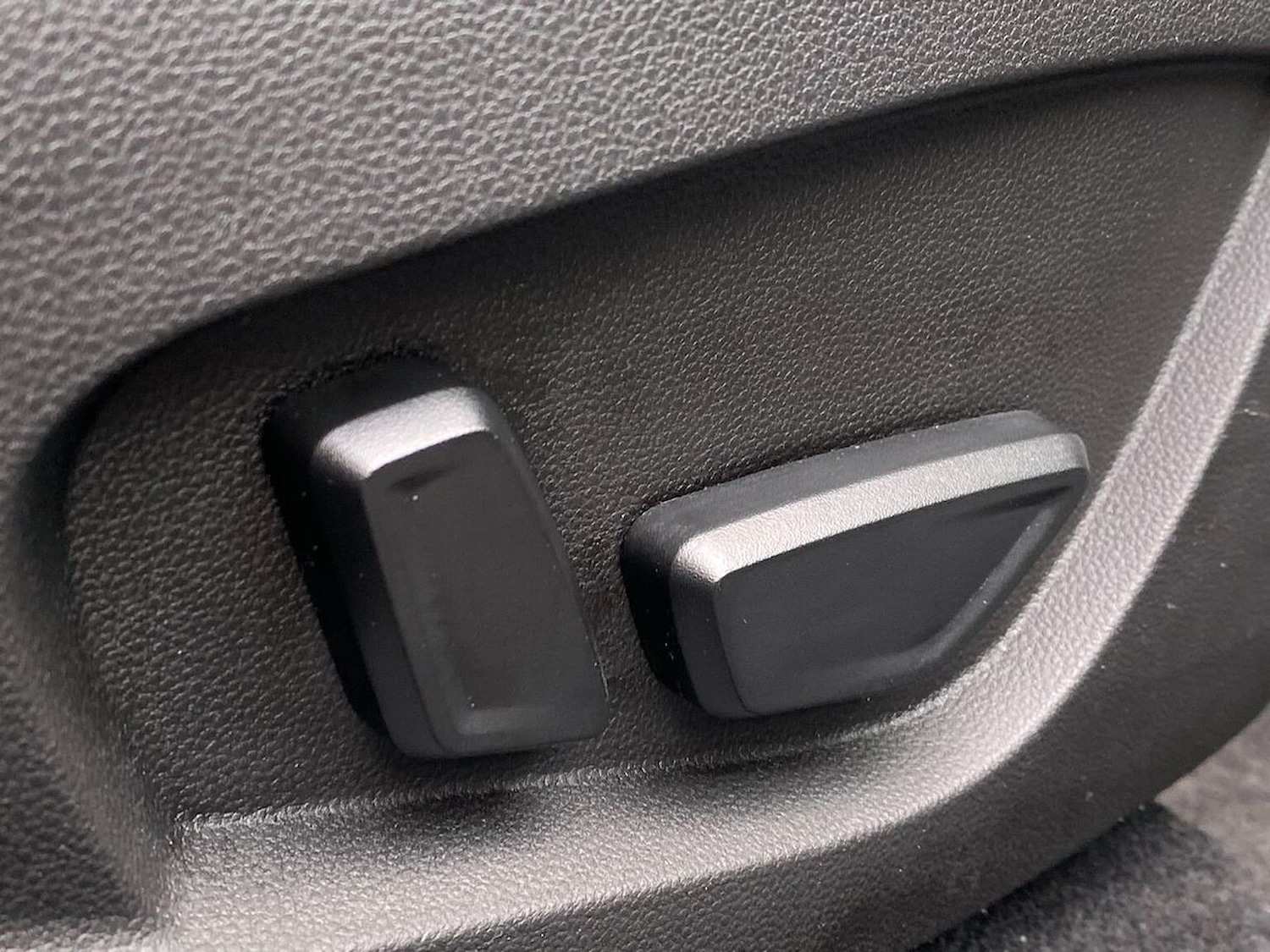 Used Renault Captur 2025 for sale - 76402446: Photo 30