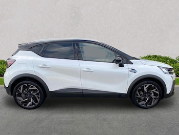 Used Renault Captur 2025 for sale - 76402446: Photo