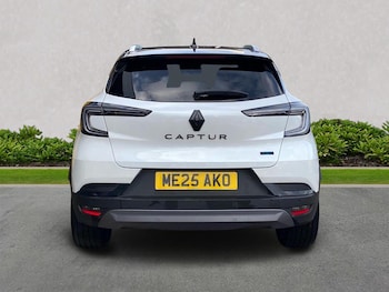 Used Renault Captur 2025 for sale - 76402446: Photo