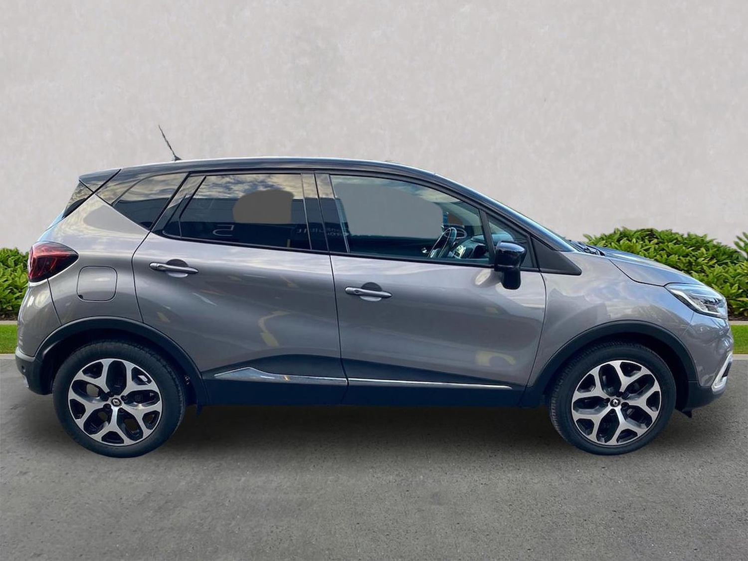 Used Renault Captur 2019 for sale - 76347055: Photo 3
