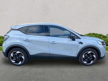 Used Renault Captur 2025 for sale - 78614597: Photo