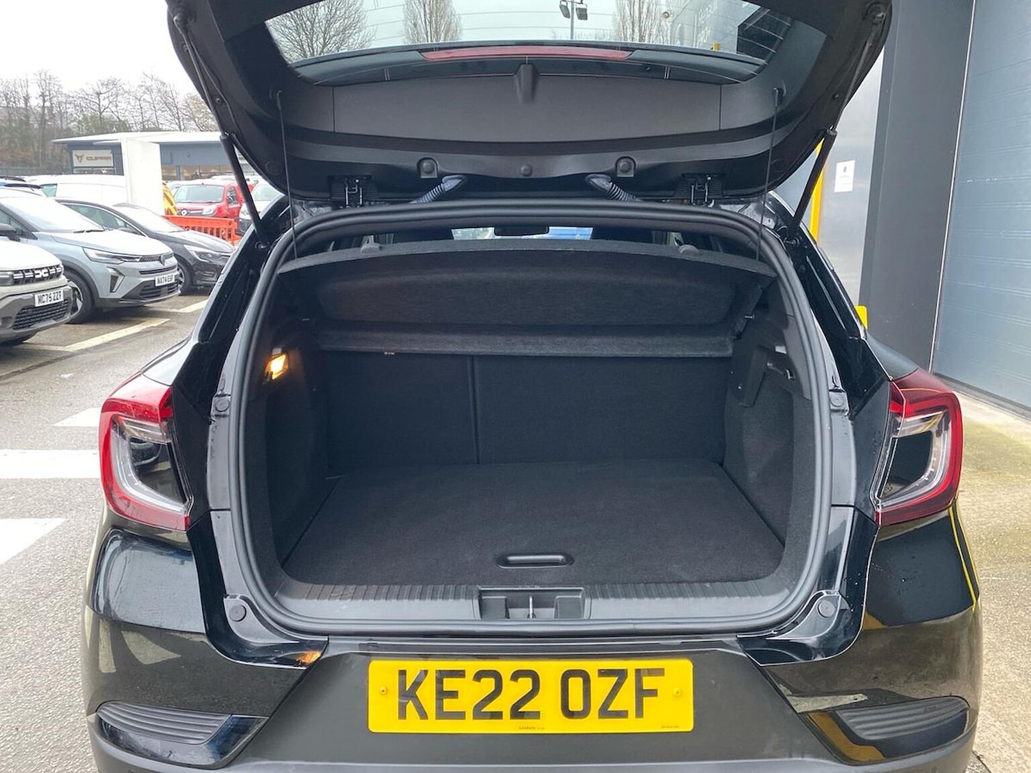 Used Renault Captur 2022 for sale - 77639299: Photo 17