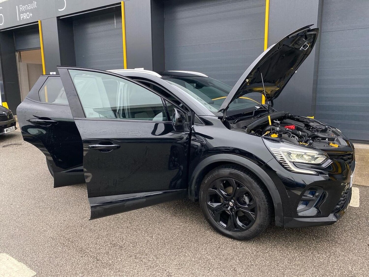 Used Renault Captur 2022 for sale - 77639299: Photo 38