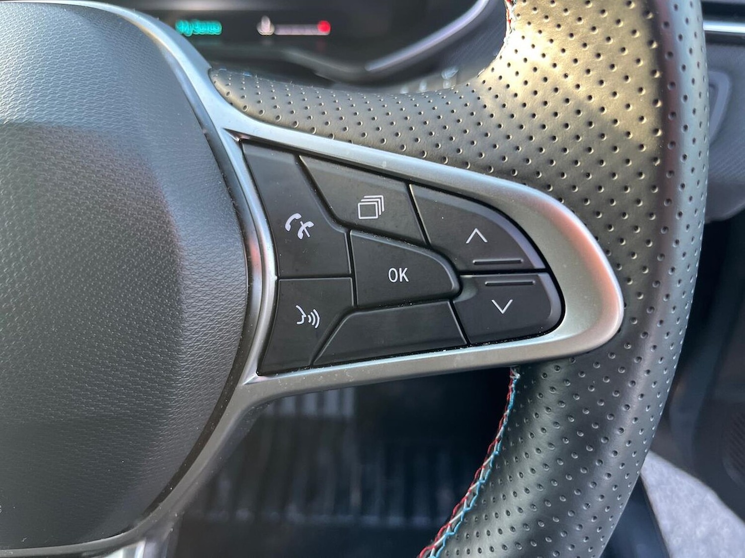 Used Renault Clio 2025 for sale - 77012421: Photo 28