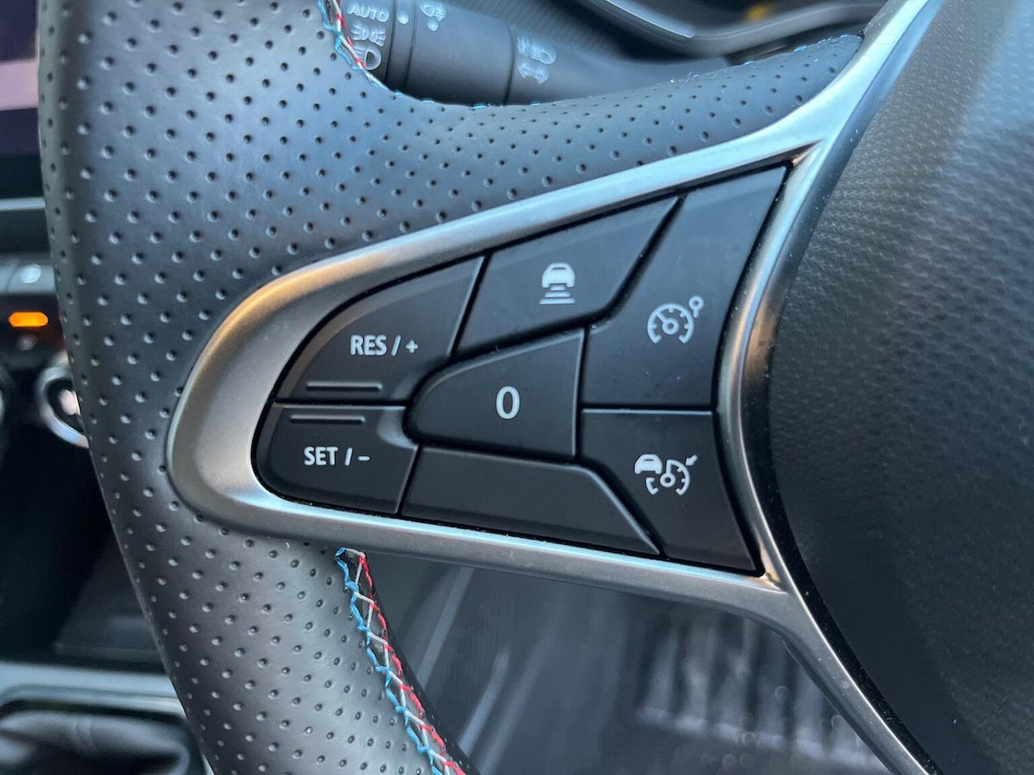 Used Renault Clio 2025 for sale - 77012421: Photo 29