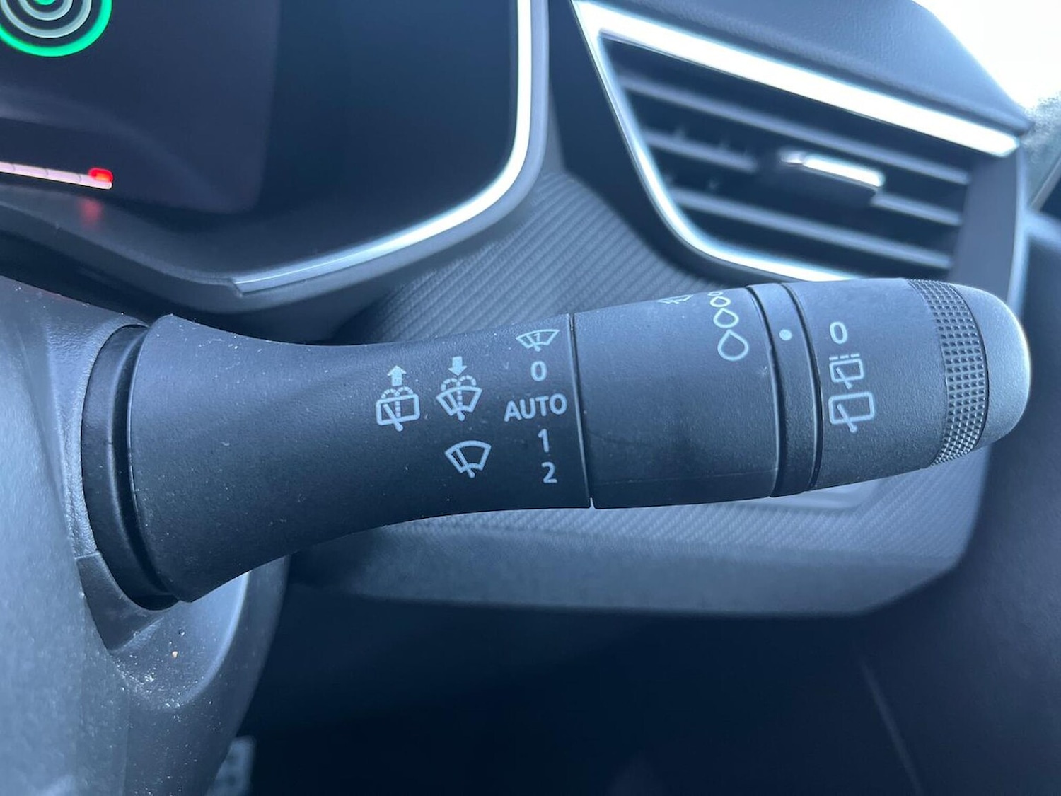 Used Renault Clio 2025 for sale - 77012421: Photo 30