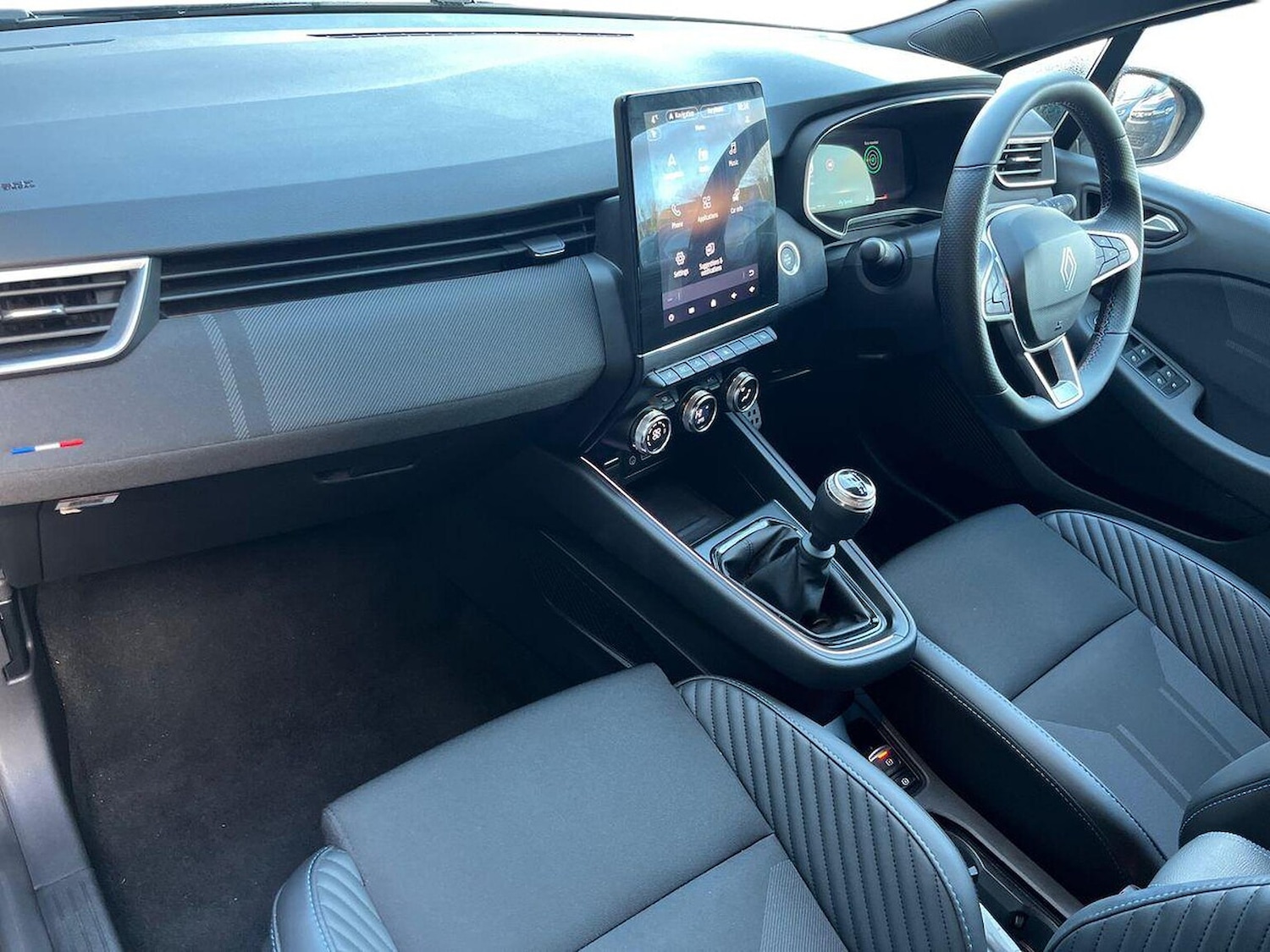 Used Renault Clio 2025 for sale - 77012421: Photo 9