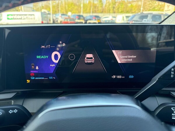Used Renault Scenic E-Tech 2024 for sale - 75475986: Photo 10