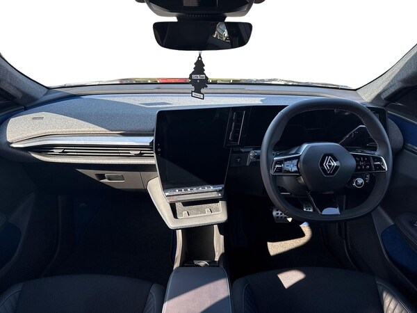 Used Renault Scenic E-Tech 2024 for sale - 75475986: Photo 8