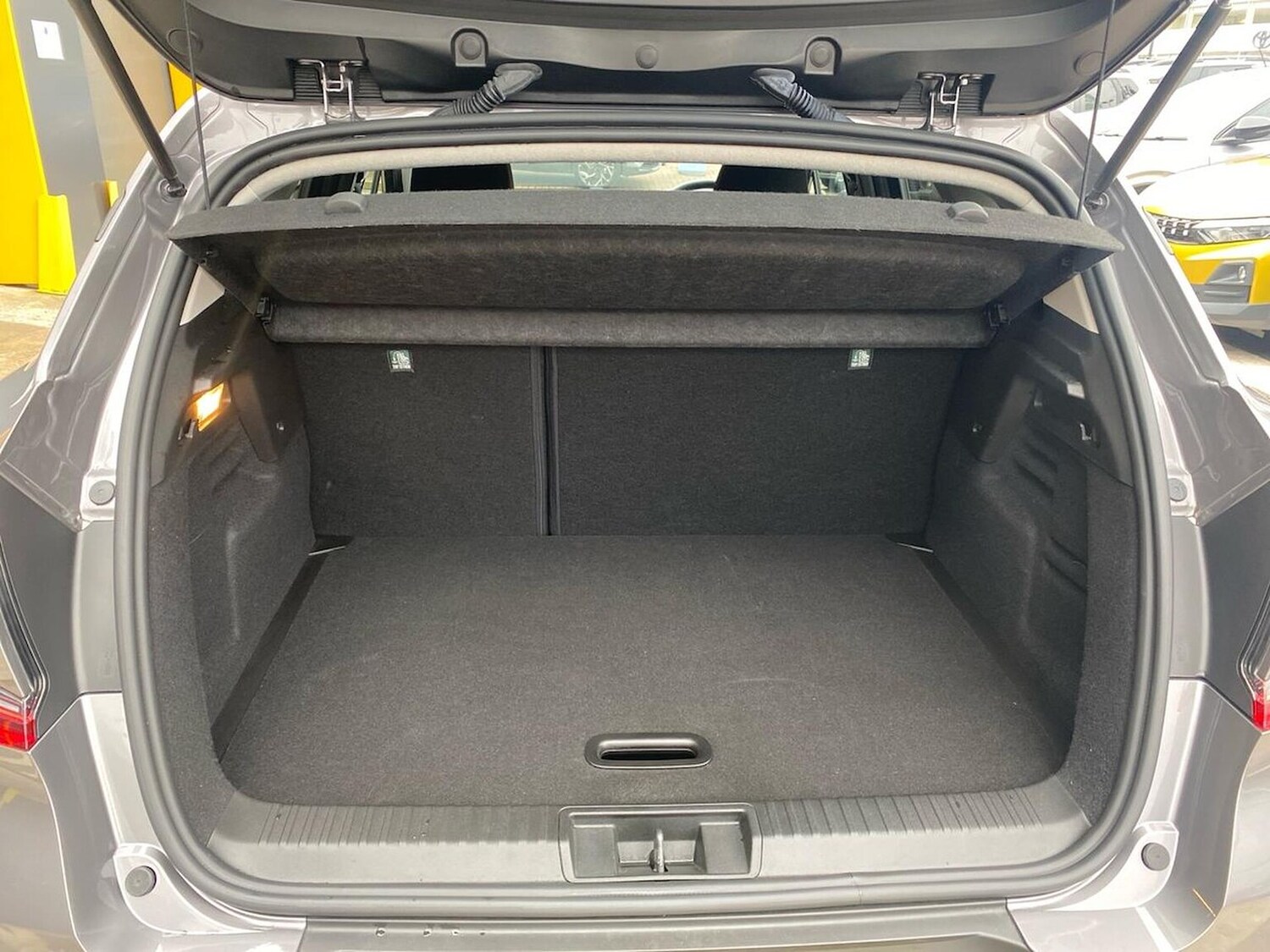 Used Renault Captur 2023 for sale - 78106310: Photo 19