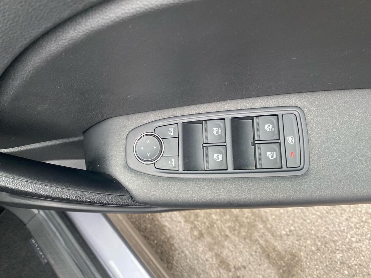 Used Renault Captur 2023 for sale - 78106310: Photo 23