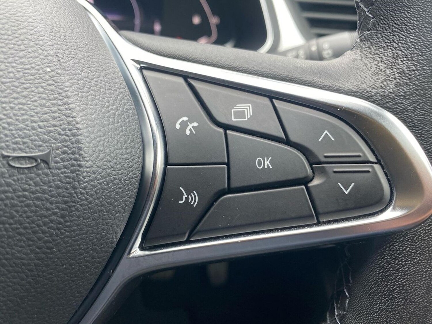 Used Renault Captur 2023 for sale - 78106310: Photo 28